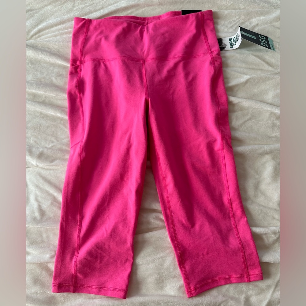 Hot pink capri athletic pants